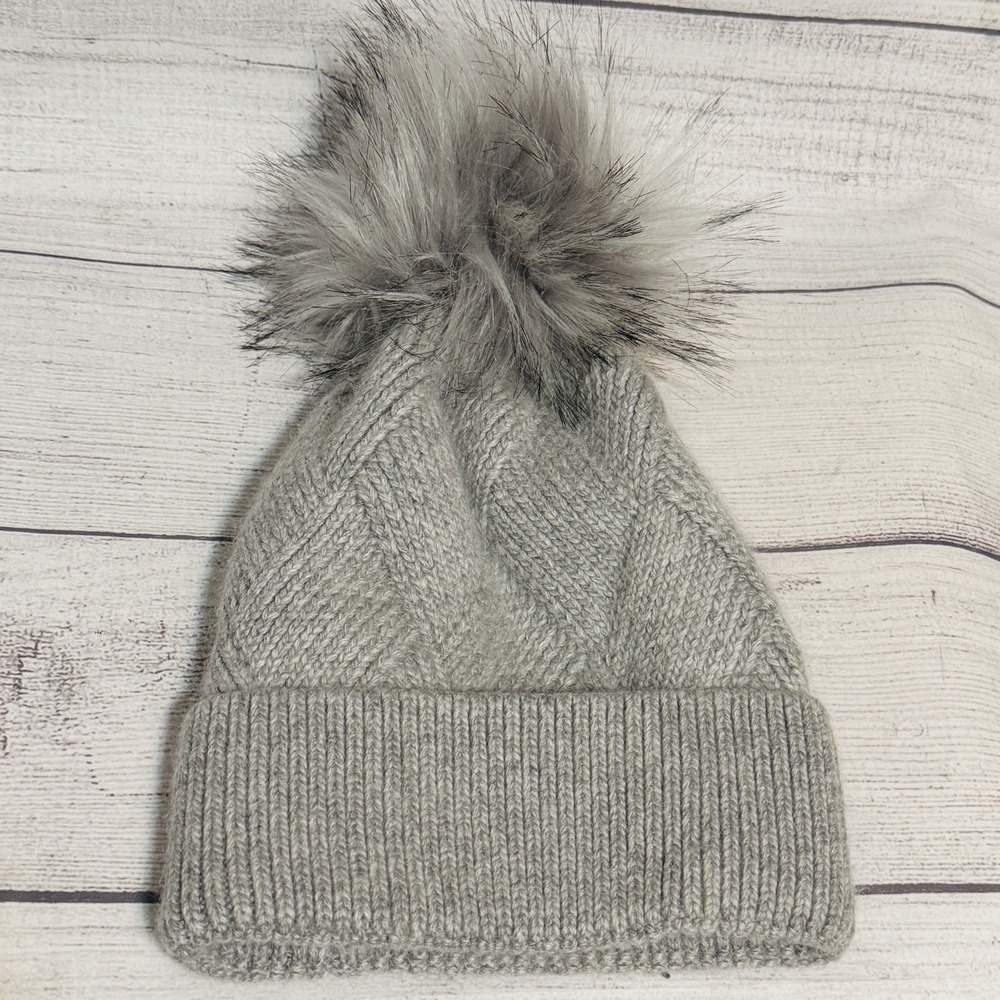 Norla Canada Handmade Alpaca Wool Blend‎ Soft Gray Pom Beanie Cuff Hat